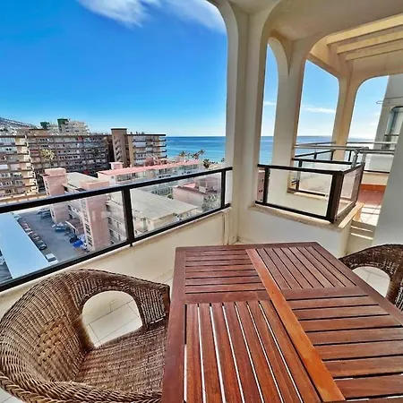 Apartamento Bonito Atico En Primera Linea De Playa Con Piscina